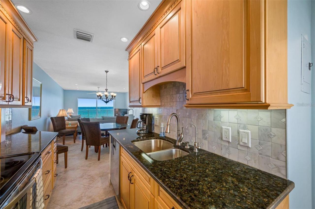 Oceanfront View Of Madeira Beach, Steps To The Beach - Madeira Norte Condo St. Pete Beach Εξωτερικό φωτογραφία